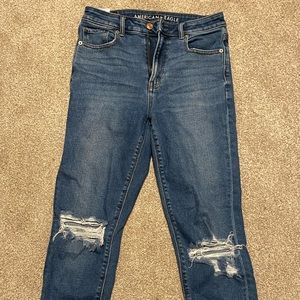 American Eagle ripped comfy jeans